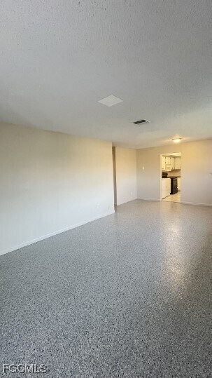 Building Photo - 4608 SE 6th Ave