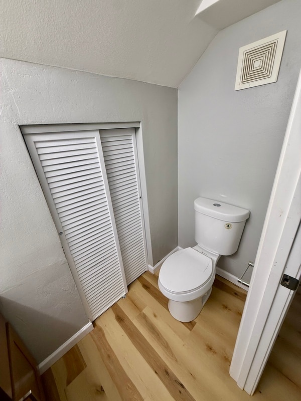 Building Photo - 204 W Wesley Dr