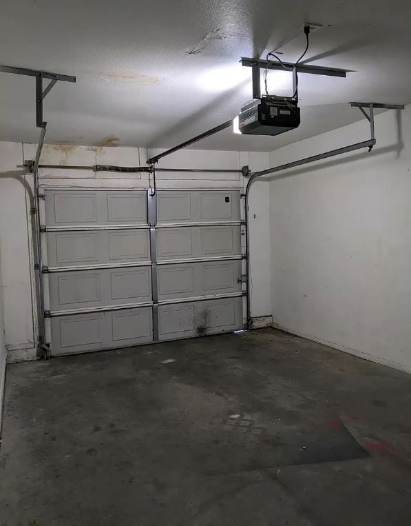 Building Photo - 600 W Grove Pky