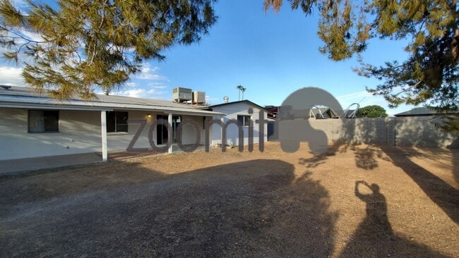 Building Photo - COOMING SOON! Beautifully upgraded house located in the vibrant city of Tempe, AZ
