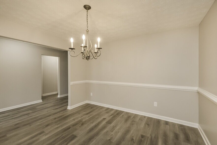 Building Photo - 609 Honey Creek Rd