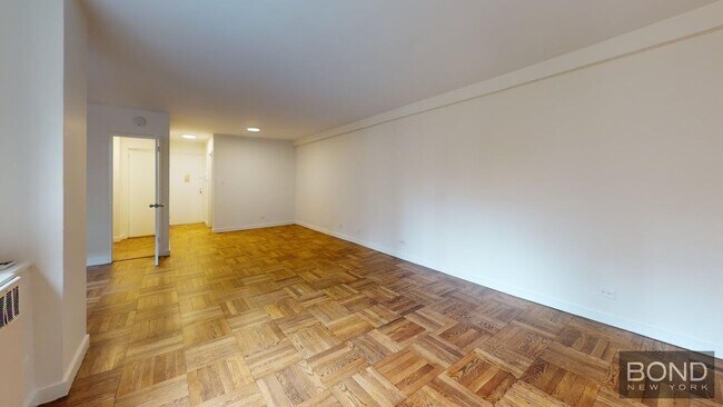 Building Photo - 435 E 79th St