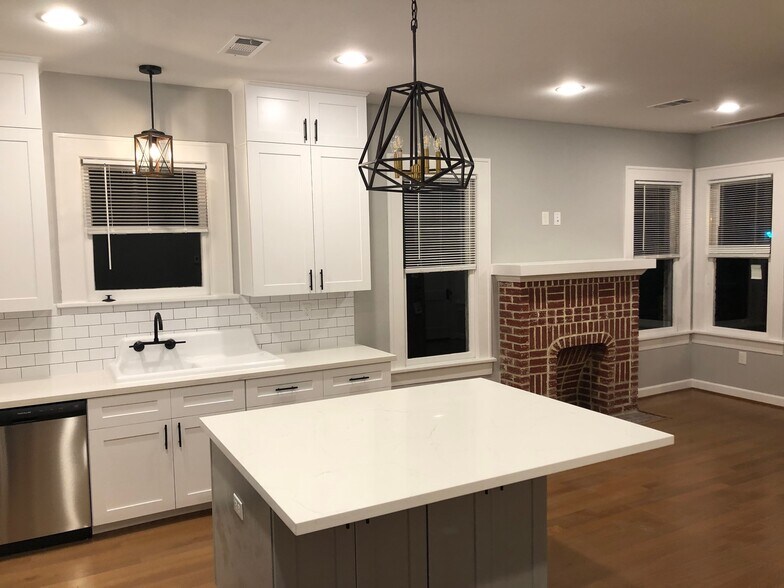 view of kitchen/living room from hallway - 1742 W Main St