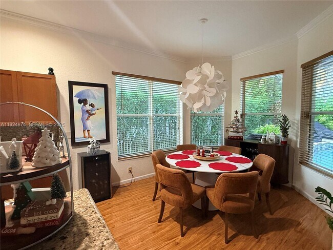 Building Photo - 1923 Harbor View Cir