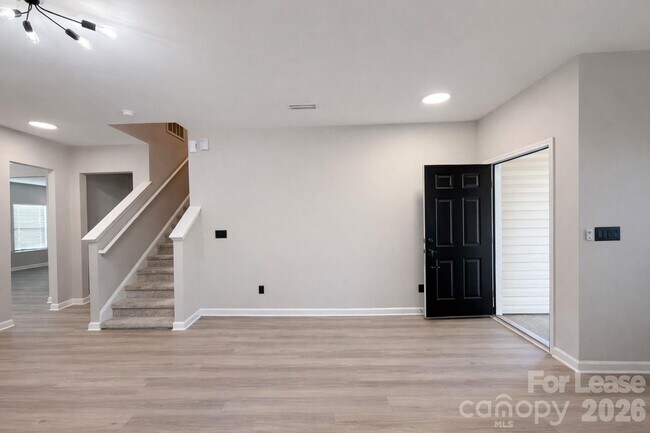 Building Photo - 12881 Clydesdale Dr