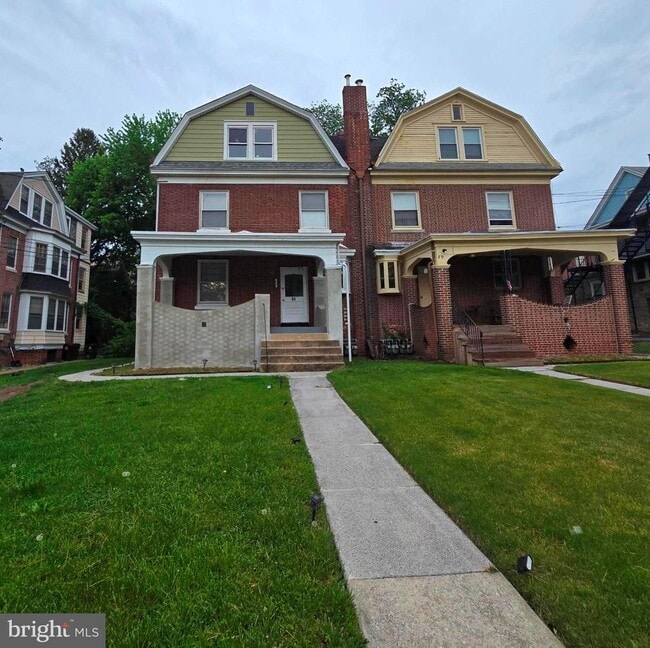Building Photo - 61 Owen Ave