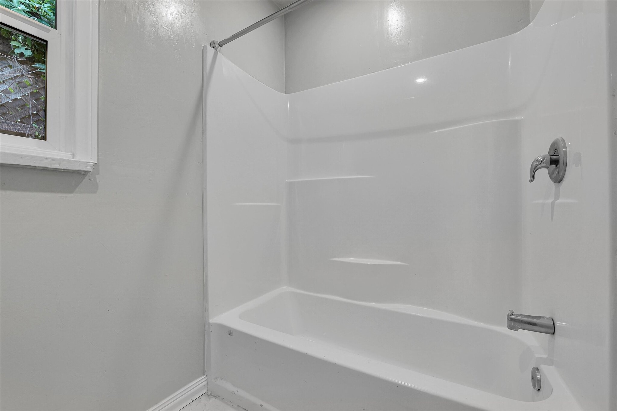 Building Photo - 4078 Alla Rd