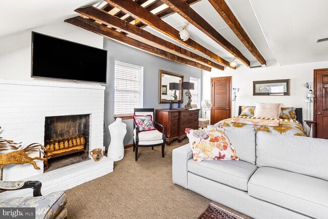 Building Photo - 516 S 3rd St