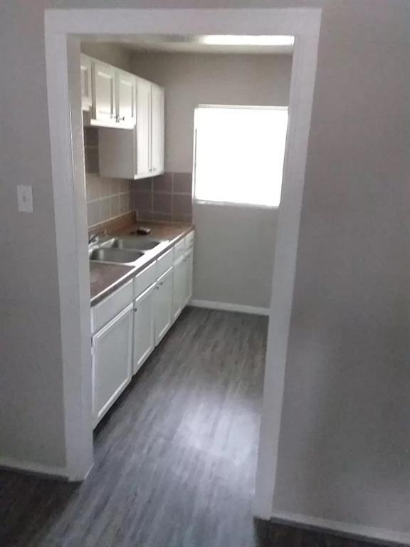 Building Photo - 7909 Woodward St