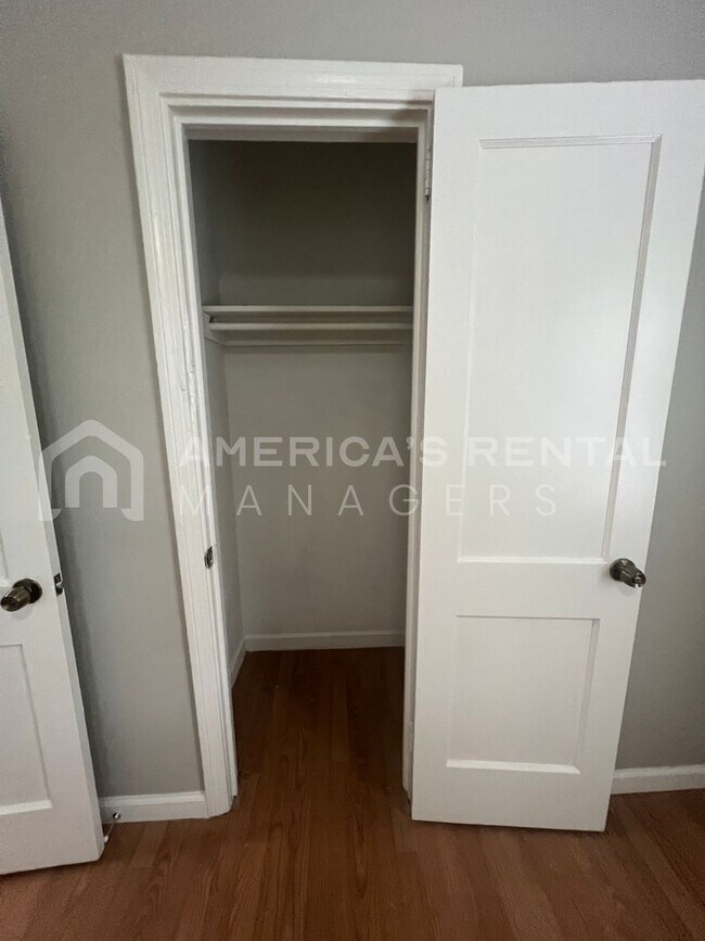 Building Photo - Home for rent in Birmingham! Coming Soon!