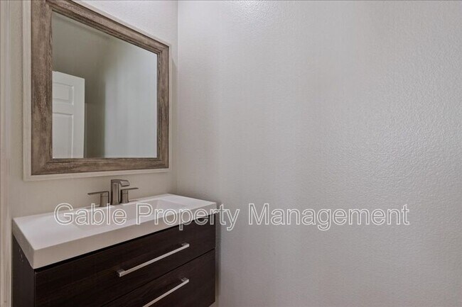 Building Photo - 26951 Cape Cod Dr