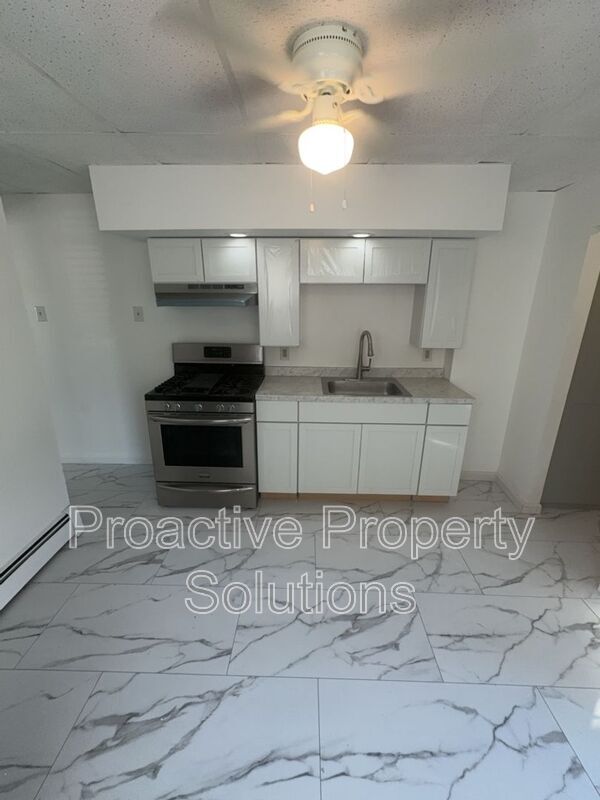 Building Photo - 415-417-417 17th Ave