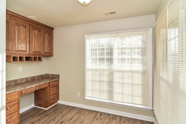 Building Photo - 237 Chestnut Oak Cir