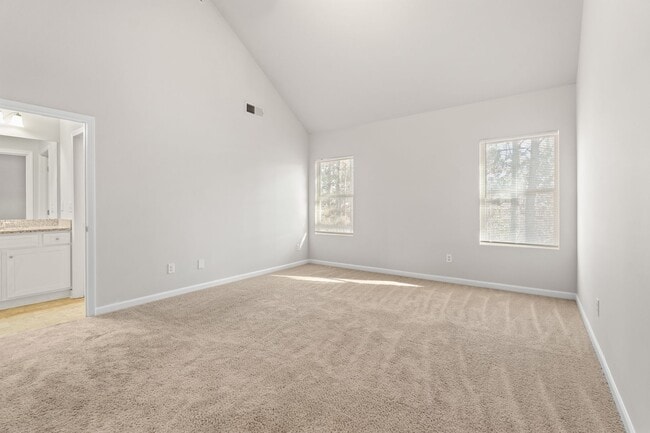 Building Photo - 3 bed 2.5 bath Townhome in Jonesboro!