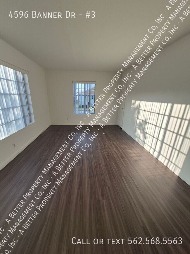 Building Photo - 4596 N Banner Dr