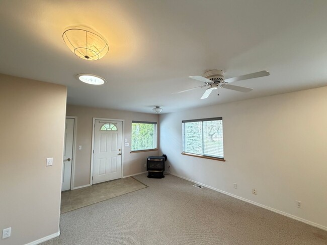 Building Photo - Downtown Coeur d'Alene Rancher