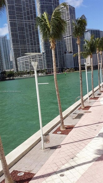 Building Photo - 325 S Biscayne Blvd