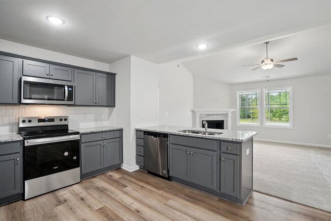 Building Photo - Charming 3-Bedroom Ranch with 2 Full Baths & Expansive Backyard Located in a Peaceful Cul-de-Sac