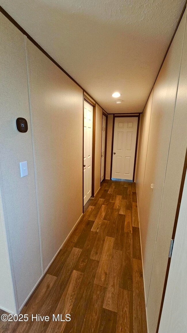 Building Photo - 902 NC-241