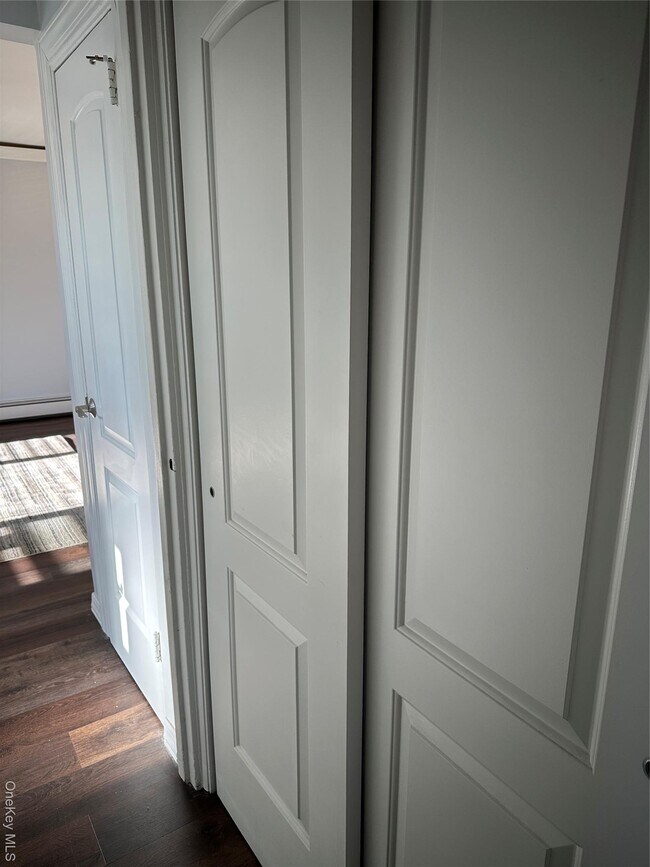 Building Photo - 55 Tulip Ave