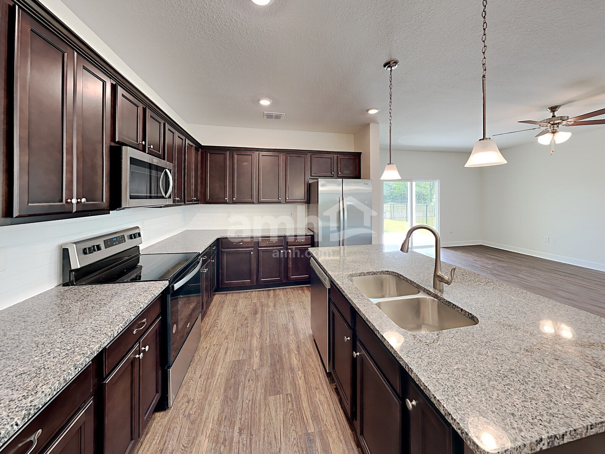 Building Photo - 5909 Hampton Creek Rd