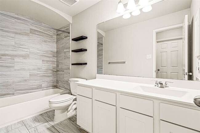 Building Photo - 14510 Tundra Swan Dr