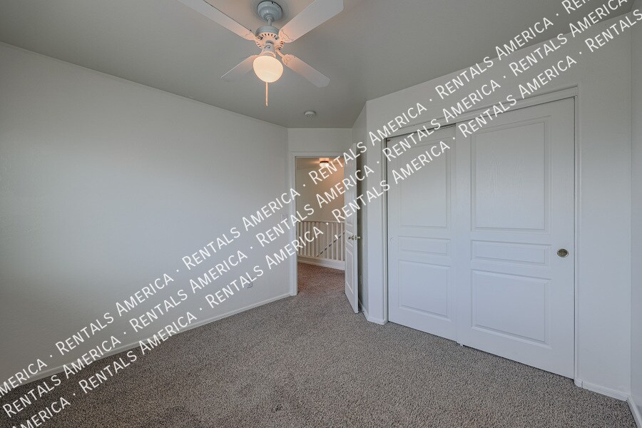 Building Photo - 7312 S 56th Ln