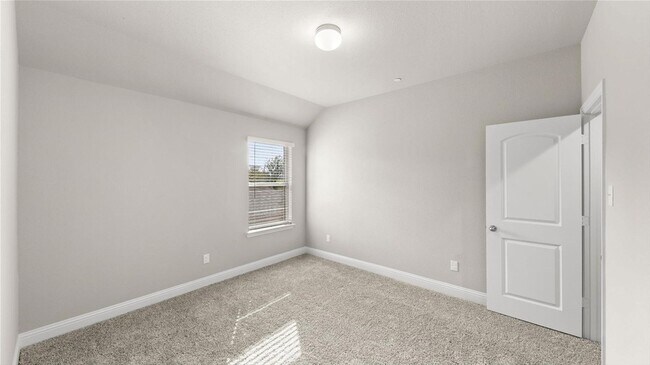 Building Photo - 5968 Bursey Rd