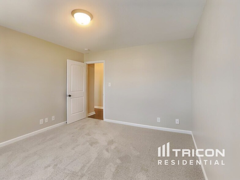Building Photo - 1517 Reasons Drive