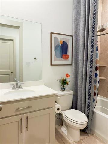 Building Photo - 12983 Cabana Dr
