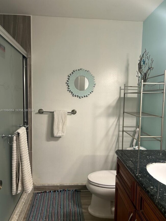 Building Photo - 4046 Eastridge Dr