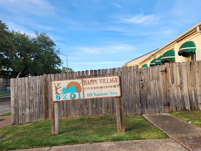 Building Photo - 6201 Ranchester Dr