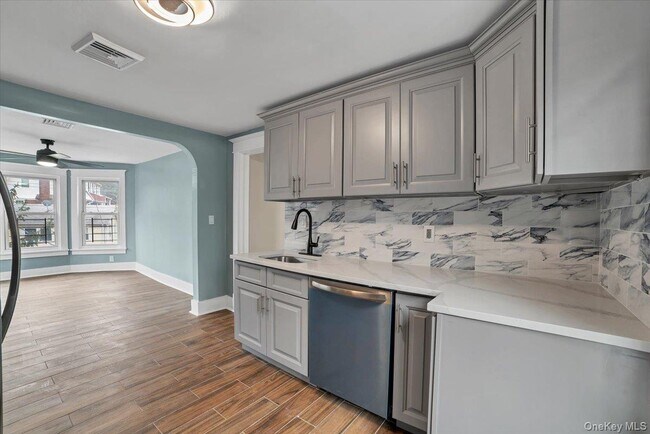 Building Photo - 143 Chatterton Pkwy