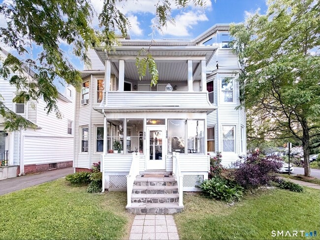 Building Photo - 310 Alden Ave