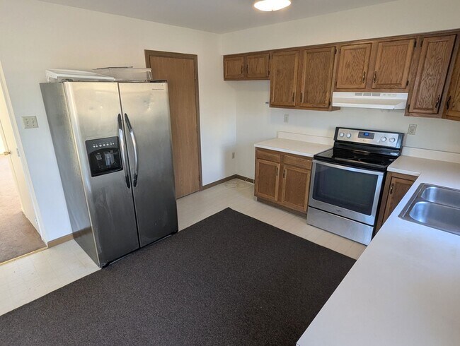 Building Photo - 804 Wildwood Blvd