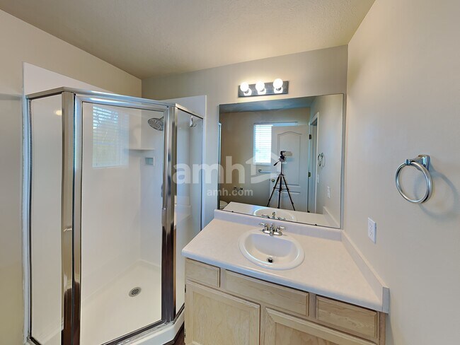 Building Photo - 13079 S 2900 W