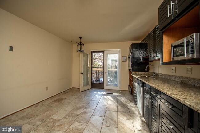 Building Photo - 10923 Whiterim Dr