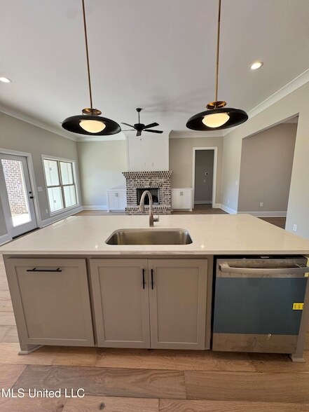 Building Photo - 115 Southern Oak Wy