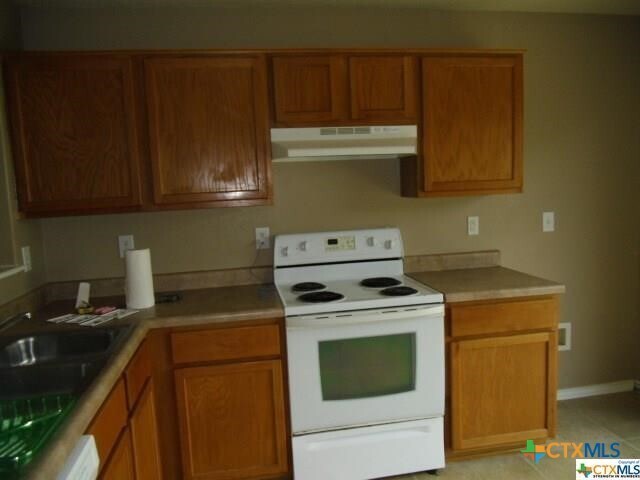 Building Photo - 534 Cardinal Manor