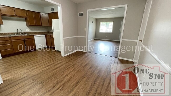 Building Photo - Beautiful 2 Bedroom 1 Bathroom in Kansas City