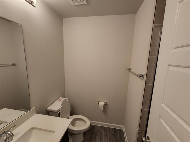 Building Photo - 621 Maple Leaf Way