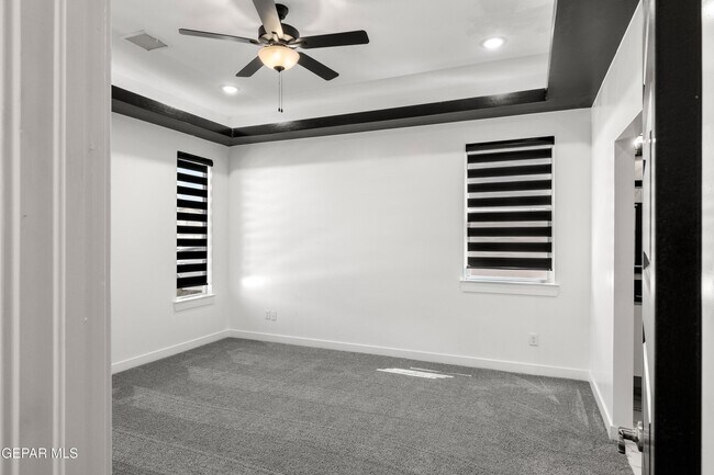 Building Photo - 13264 Coldham St