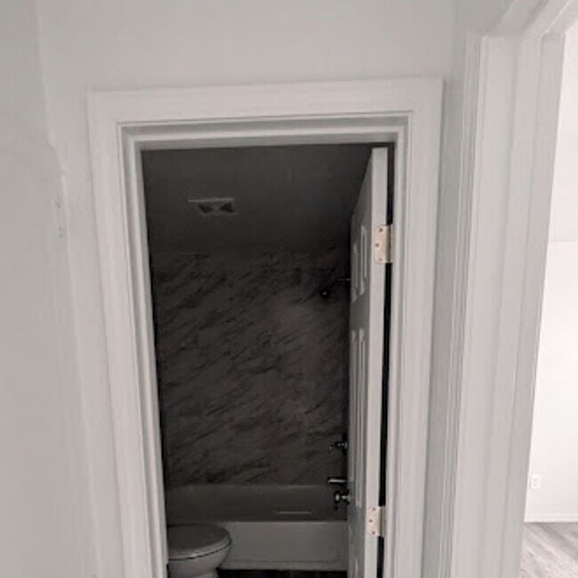 Building Photo - 6111 S Klein Ave