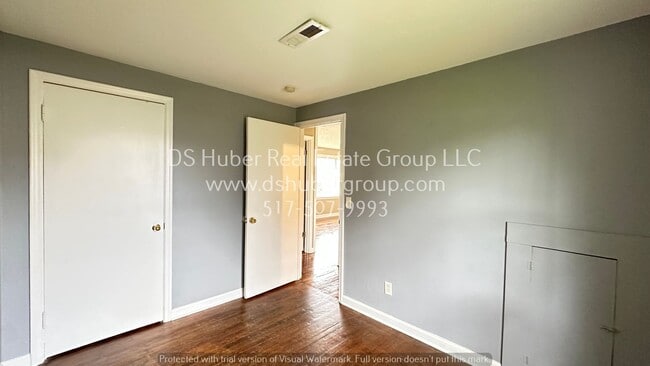 Building Photo - 1216 Victoria Dr