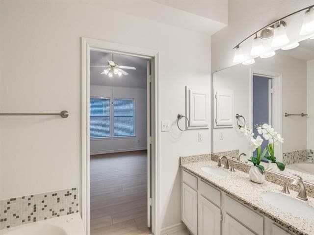 Building Photo - 8017 Ship St