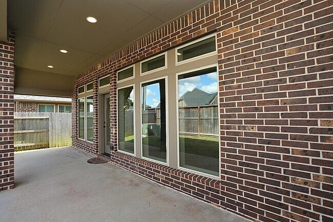 Building Photo - 6707 Miller Shadow Ln