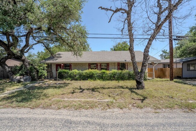 Building Photo - 3161 Tanglewood Trail