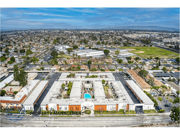 Floorplan - La Rue Apartments