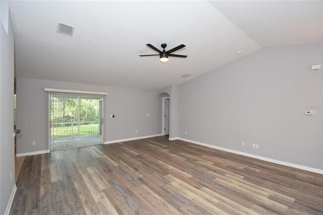 Building Photo - 6 Kathleen Trail