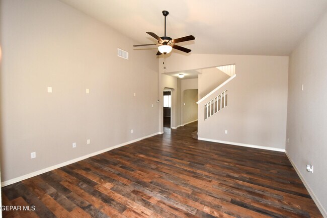 Building Photo - 300 Saltford Pl